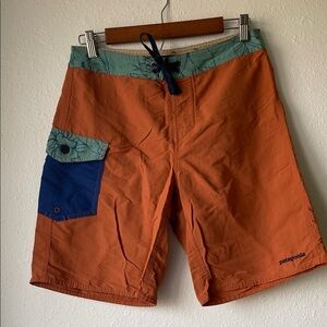 Patagonia Men's Orange and Blue Board Shorts